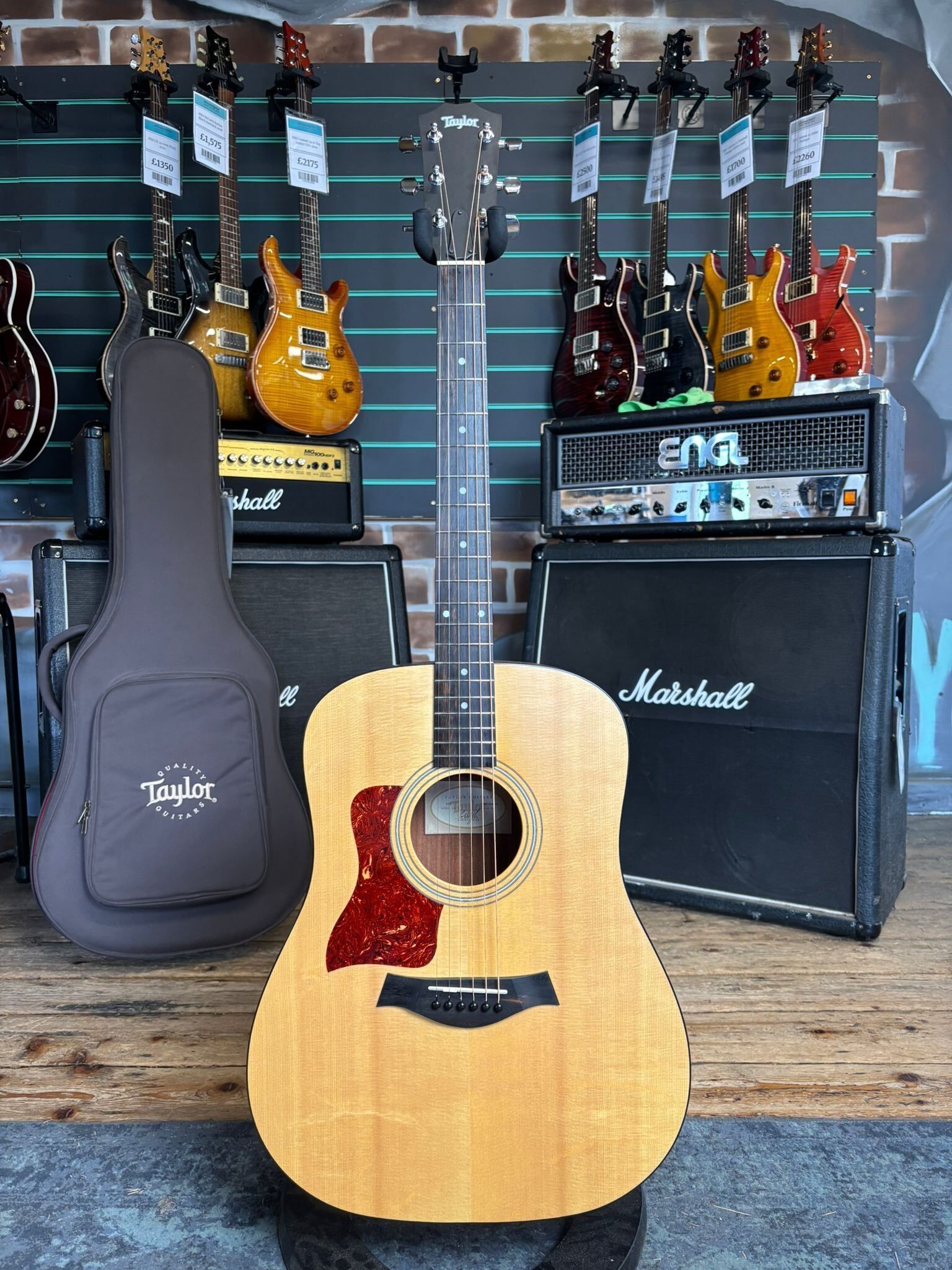 Taylor 110 Natural 2004 Left-Handed Acoustic Guitar   Natural - Refurbished