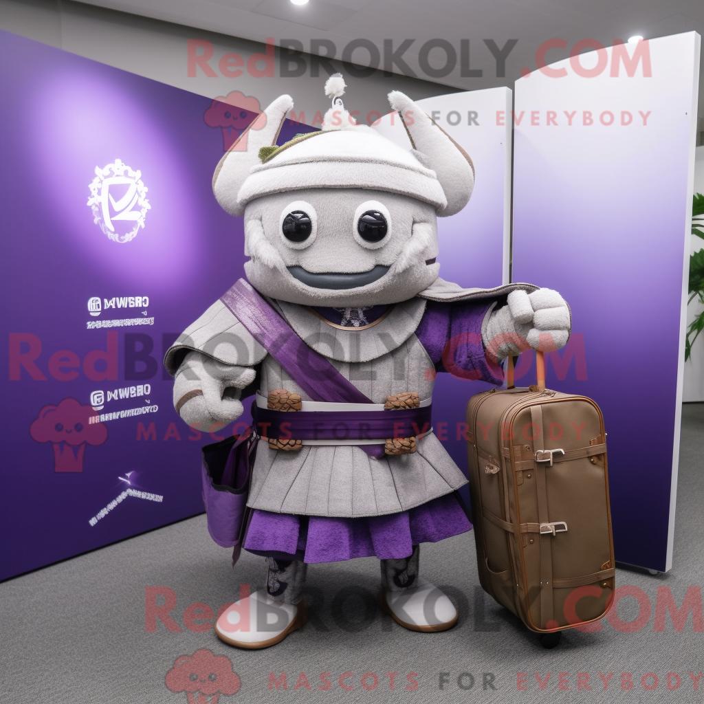 Maskottchen REDBROKOLY eines Lavendel-Samurai mit Pullover und Aktentasche