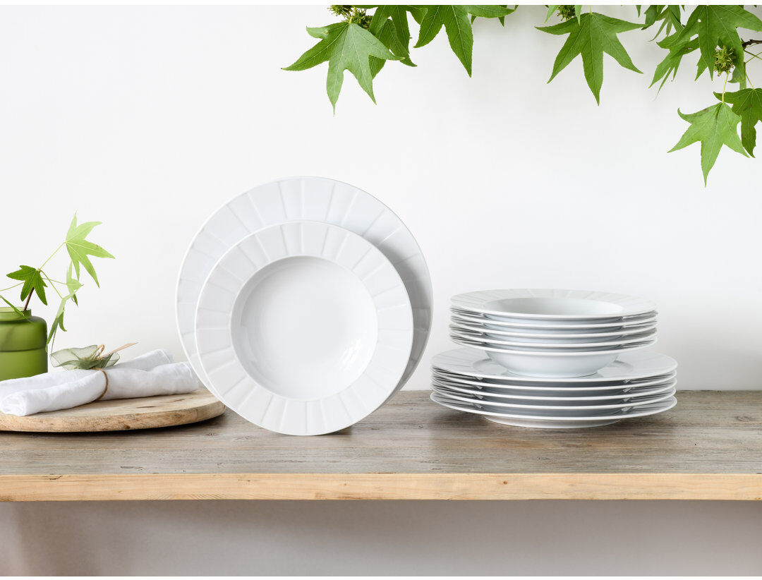 Creatable Barcelona 12 Piece Bone China Dinnerware Set, Service for 6 White 12