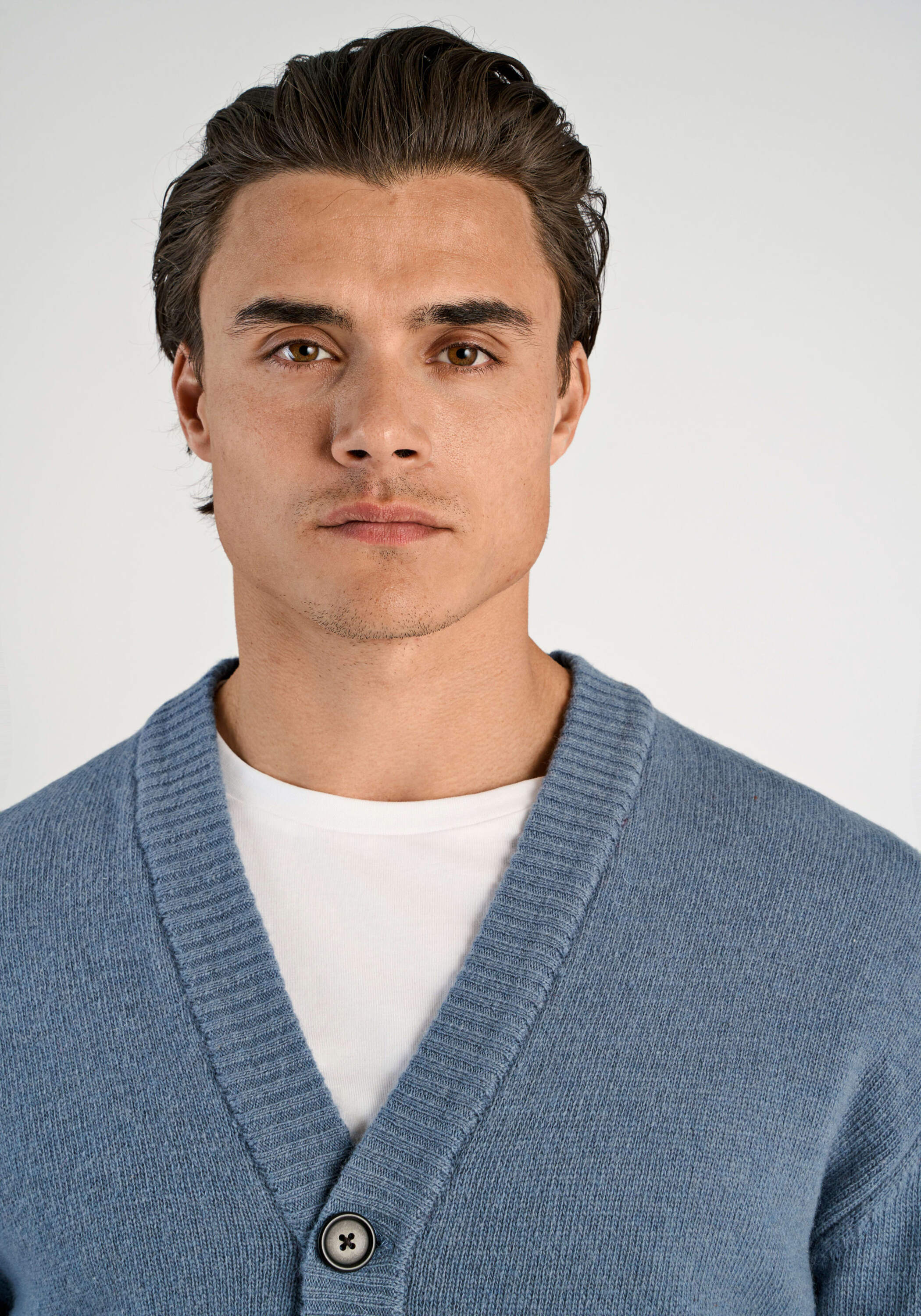 Cardigan LINDBERGH "Cardigan Comfort Fit", Herren, Gr. M, blau (blau ice mel), Obermaterial: 80% Wolle, 20% Nylon, unifarben, Strickjacken
