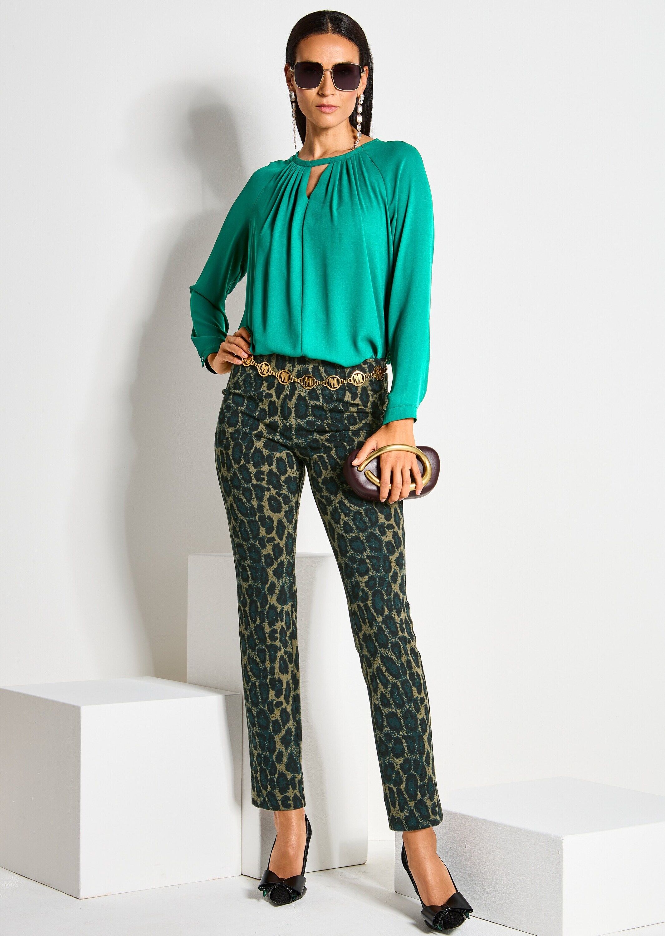 Leggings MADELEINE "Leggings Gerade Jersey-Leggings mit Animal-Print", Damen, Gr. 36, N-Gr, blau (petrol, schwarz), Obermaterial: 69% Polyester PES. 27% Viskose CV. 2% Elasthan EL. 2% Polyacryl PAN., Modern, Hosen Leggings