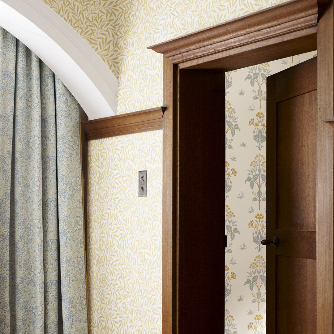 Morris & Co Willow 10.05m x 52cm Matte Wallpaper Roll Natural