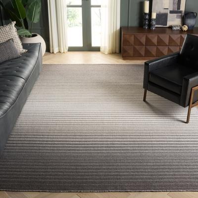 SAFAVIEH Handmade Striped Kilim Vlatka Wool Rug