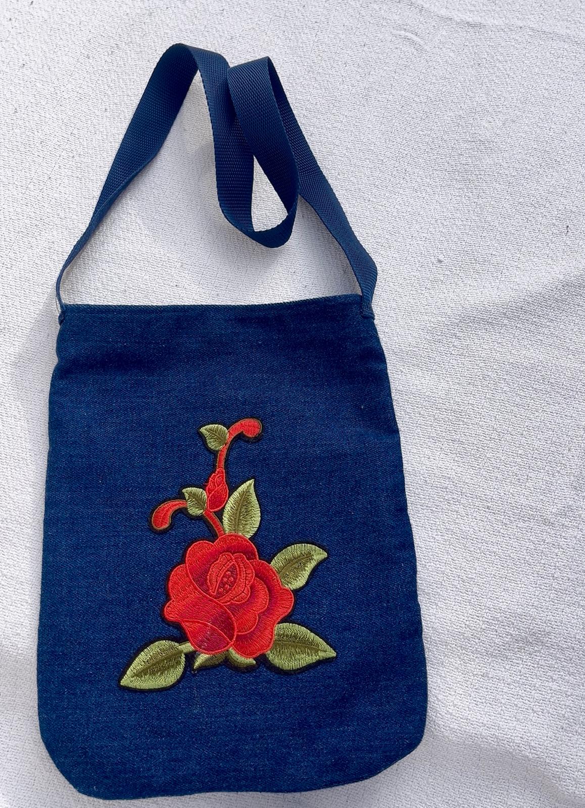 Catrinabycriss BOLSO BANDOLERA DENIM CON FLOR PEQUEÑO