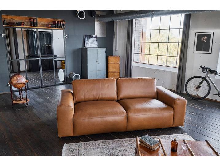 KAWOLA Sofa BODHI Leder Couch - Gemütlichkeit - Wohnzimmer Sofa, Modernes Sofa für Drei, hochwertiger Bezug, toller Sitzkomfort