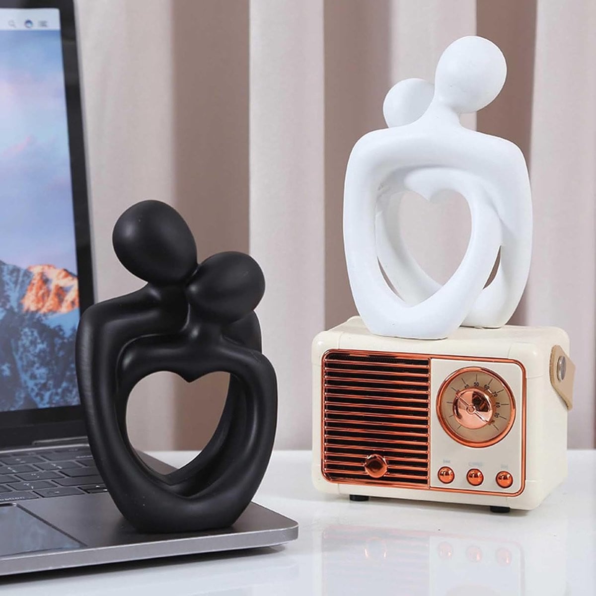Minimalistisch Wit Paar Sculptuur voor Woonkamer Decoratie, Hoogte: 12 cm