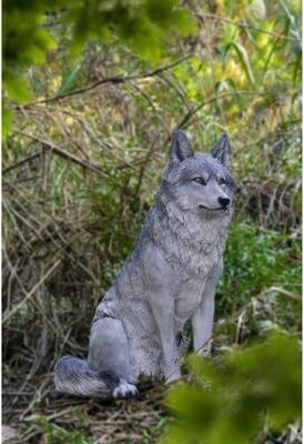 Hi-Line Gift Sitting Gray Wolf Statue