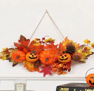 Inspired Finds Harvest Glow Maple Leaf Pumpkin Berry Wall Hanging Pendant For Autumn Decor variant 2: Similar To Variant 1 But With A More Pronounced Autumn Leaf Pattern.