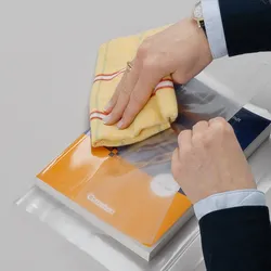 filmolux soft, Buchschutzfolie selbstklebend mit weicher Haptik, für glatte Oberflächen, glänzend, korrigierbar, Rolle mit 25 m 41 cm