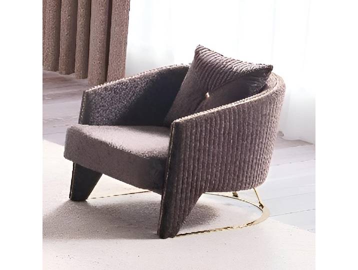 JVmoebel Loungesessel Brauner Sessel mit goldenen Akzenten und elegantem Design (Packung, 1-St., Brauner Sessel – Mit goldenen Akzenten und elegantem Design), Made in Europa