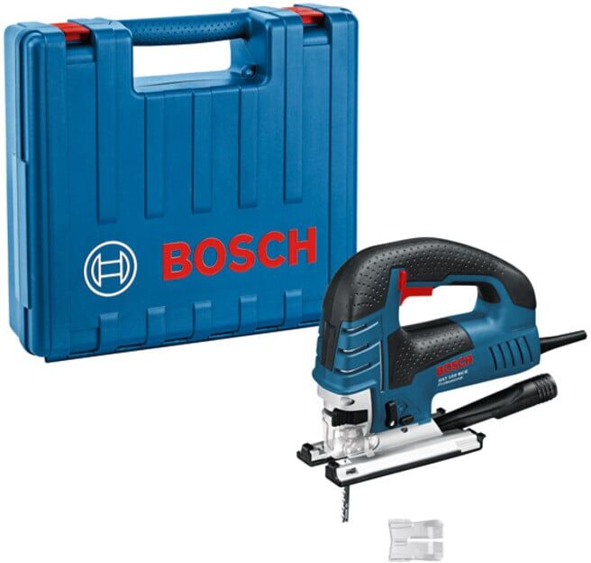 Scie sauteuse BOSCH GST 150 BCE dans le cas d'un ouvrier (0601513000)