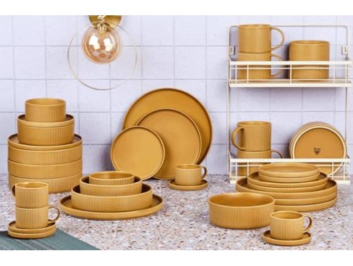BJORN SCANDI Geschirrset für 4 Personen – Komplettes Service mit Tellern, Schalen, Bechern & Tassen – Stapelbares Geschirr im skandinavischen Design