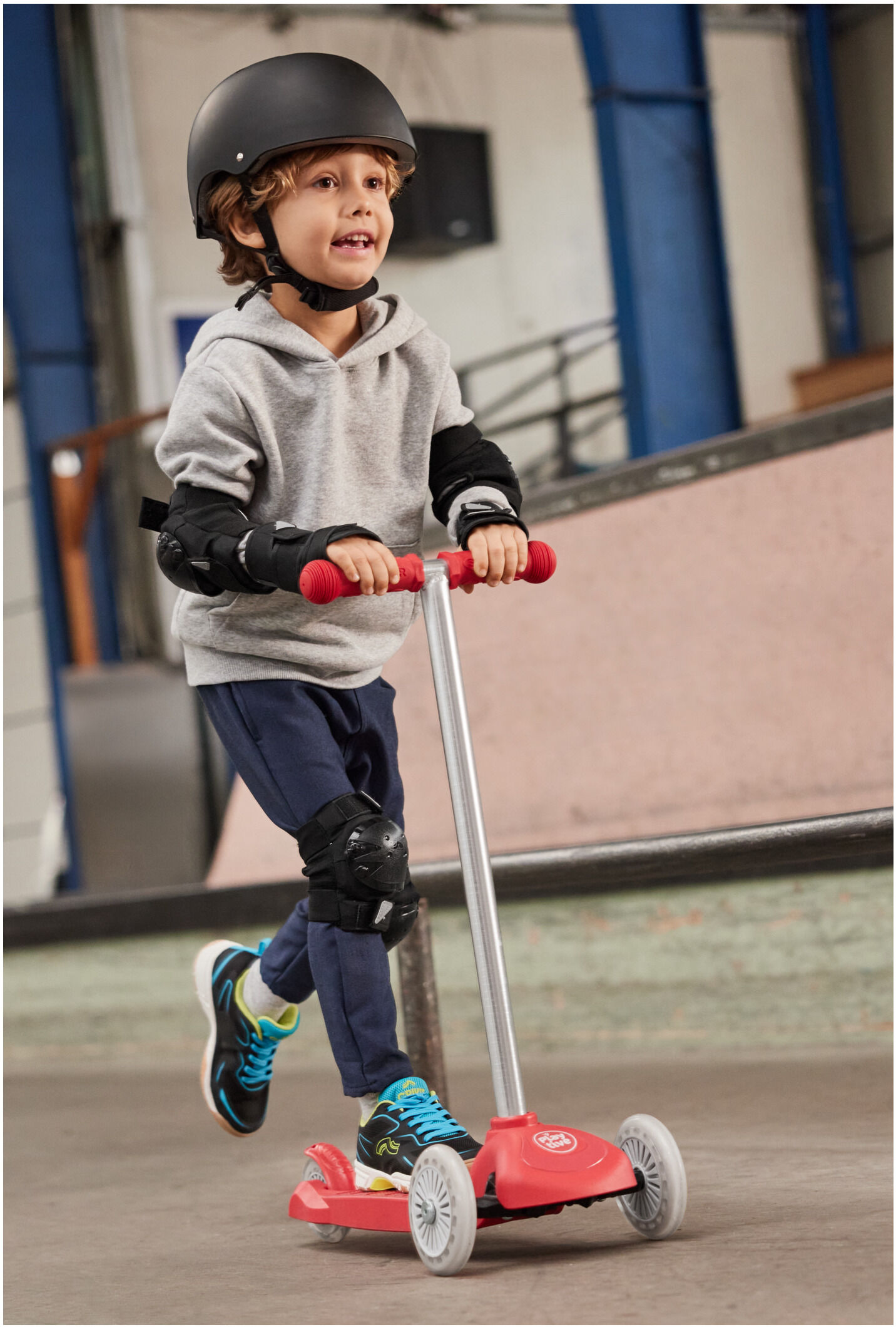 PLAYTIVE 4-in-1 Tri-Scooter, mit Stützrädern