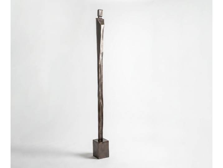 Figur Statera B17 x T16 x H190 cm Aluminium Mokka Bronze Handgemacht, Wohnaccessoires
