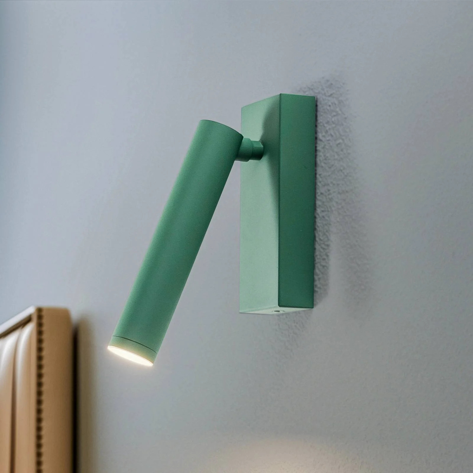 Argon Rulo LED-wandlamp, groen, metaal