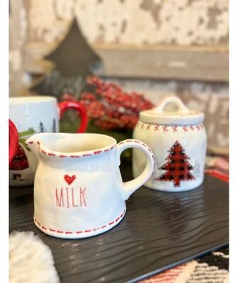 Red Vanilla Holiday Cheer Cream and Sugar Set