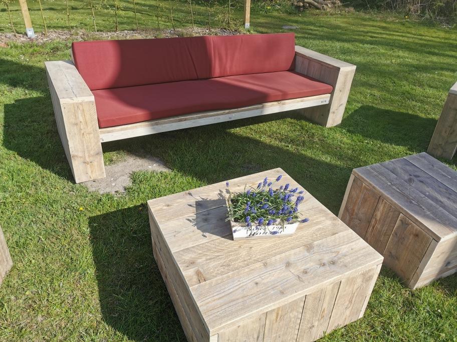 Lounge-Bank
