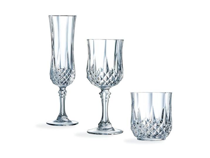 Ensemble 24 pièces, verres à pied, flutes et verres à eau