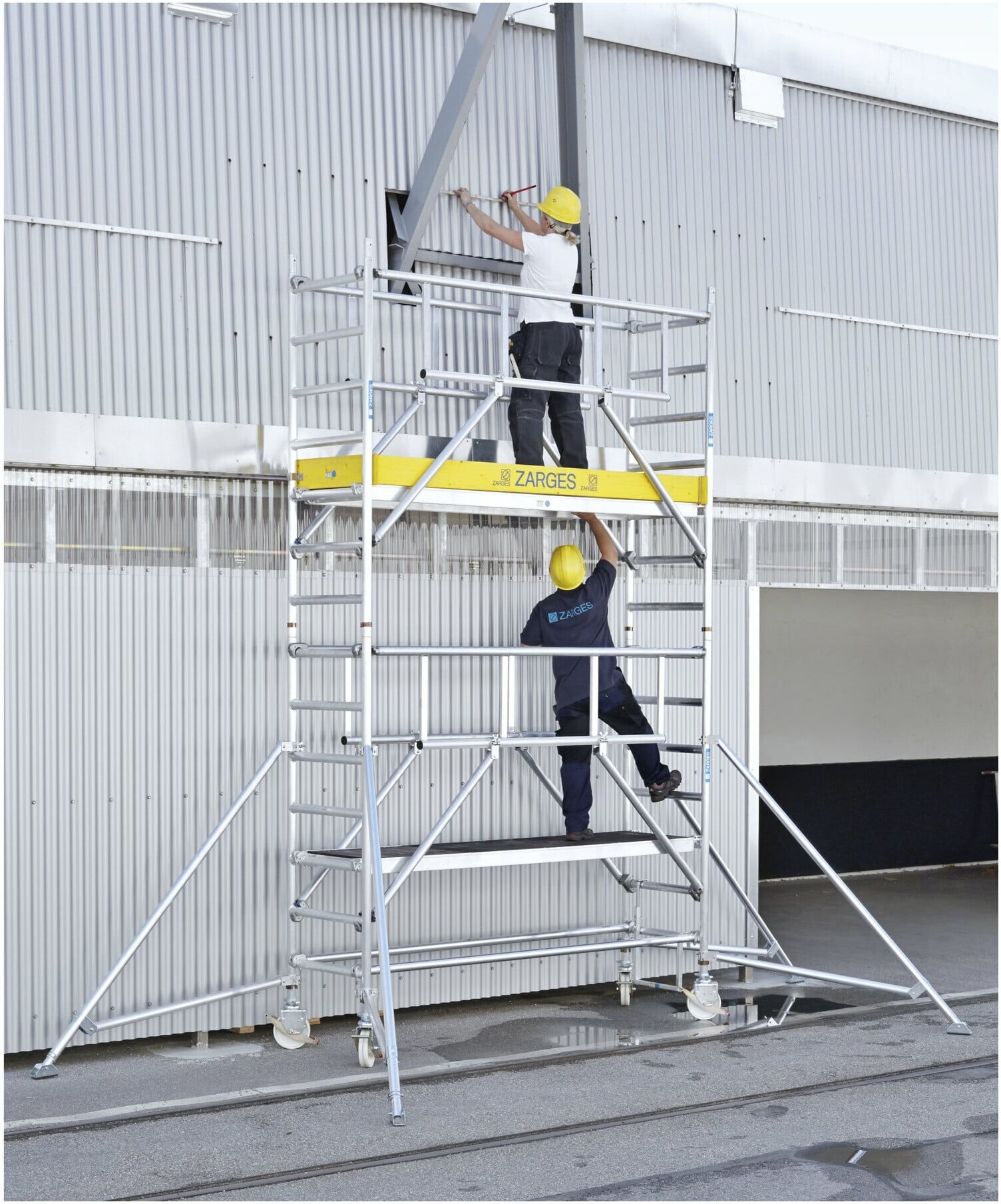 ZARGES Multitower S-PLUS 1T - Fahrgerüst Ausleger Arbeitshöhe 5.30 m 3.3 m + Plattform 0.60 m x 1.80 m (52245)