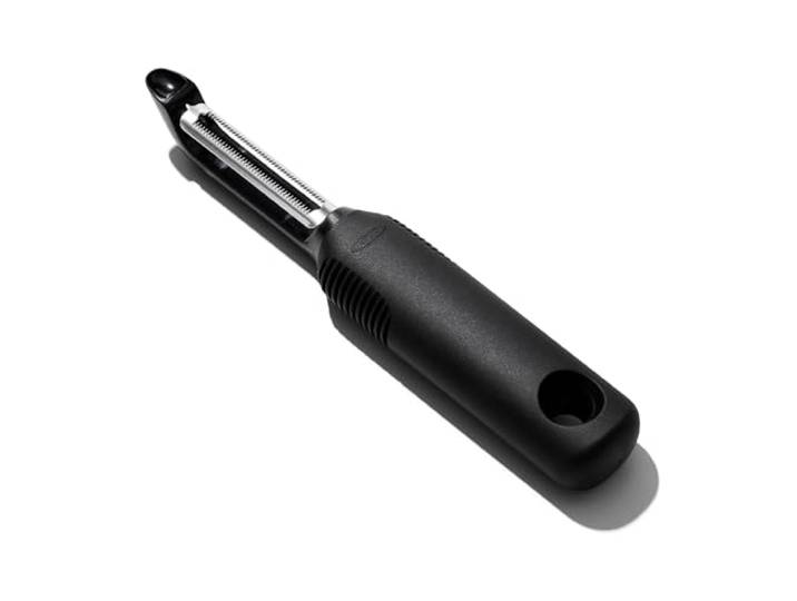 OXO Good Grips Sparschäler Gemüseschäler mit geriffelter Edelstahlklinge
