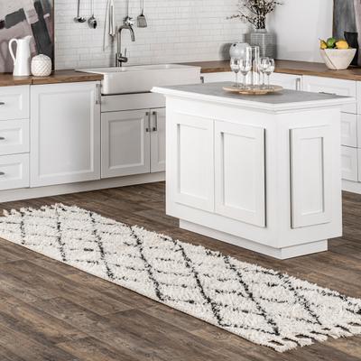 Nuloom Hand-knotted Moroccan Trellis Natural Shag Wool Rug