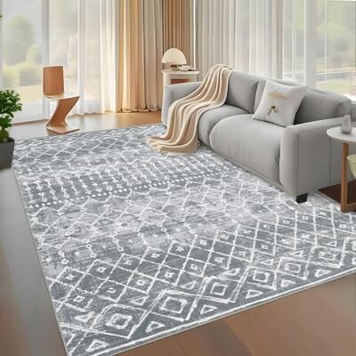 Garvee Washable Diamond Geometric Distressed Area Rug