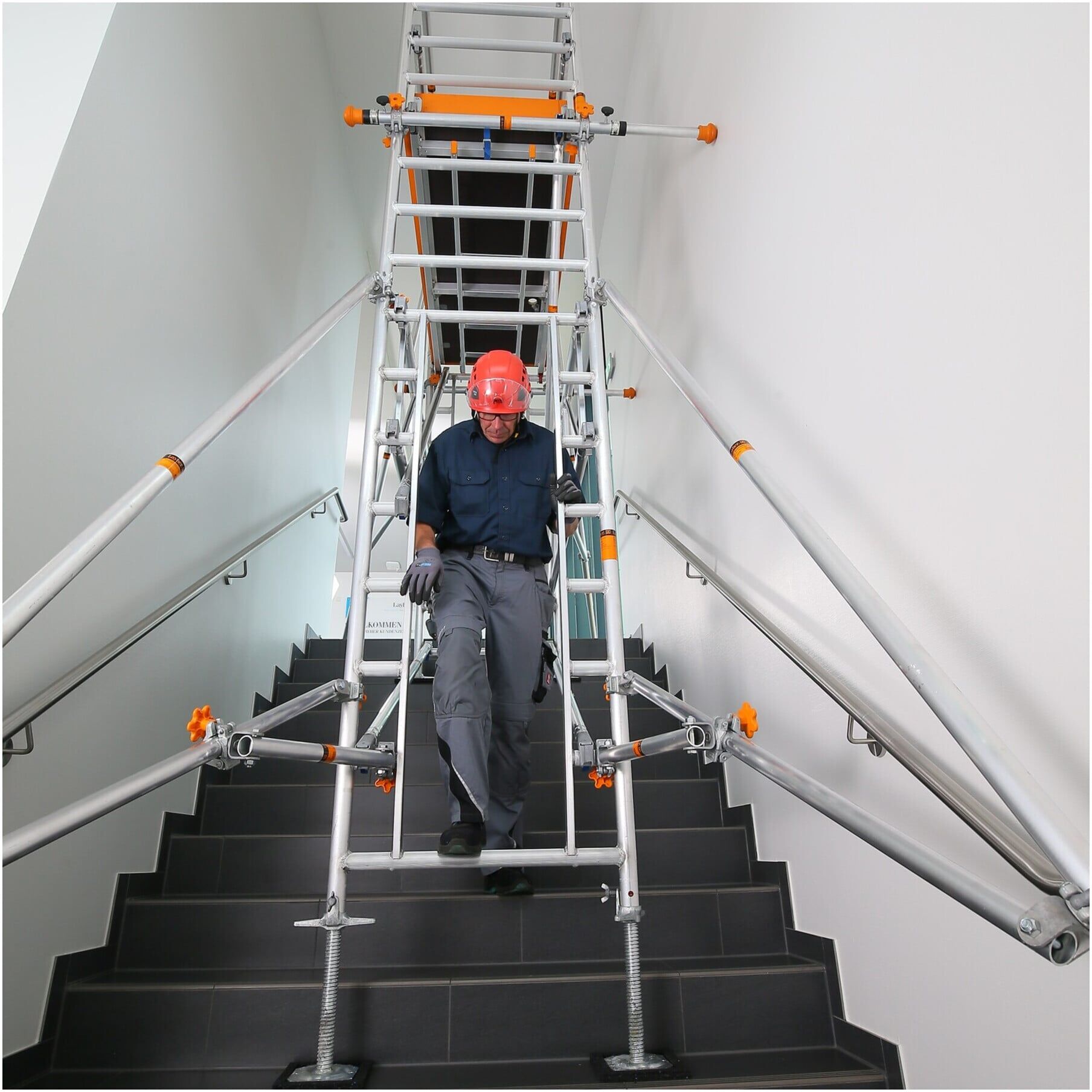 Layher Fahrgerüst Uni Leicht P2 Treppen-Kit 1603295)