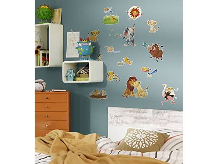 Disney Wandtattoo von Komar - Lion King Wildlife - 50 x 70 cm (Breite x Höhe) - 27 Teile - Timon, Pumbaa, König der Löwen, Deco-Sticker, Wandaufkleber, Wandsticker, Wanddeko, Kinderzimmer - 14097h