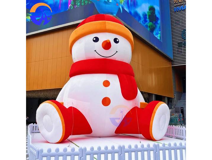 Modèle gonflable de bonhomme de neige mignon, décoration d'ambiance de noël indispensable pour les cours extérieurs, les centres commerciaux, les fêtes de vacances
