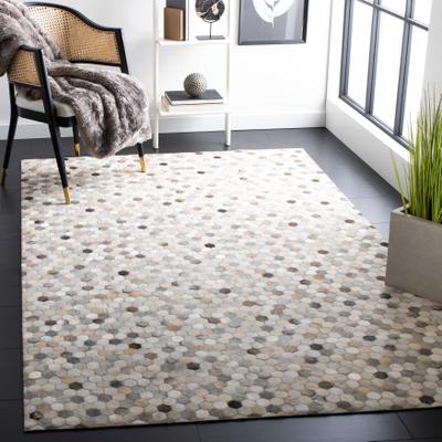SAFAVIEH Handmade Studio Leather Sonka Modern Leather Rug