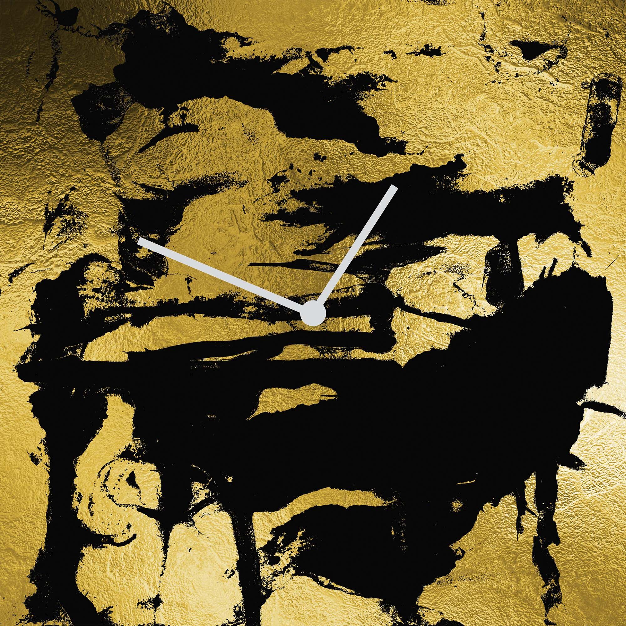 Wanduhr QUEENCE "Abstraktes Muster, Blattgold Applikationen", schwarz, B:30cm H:2cm T:30cm, Wanduhren, Wanduhr, Uhr, geräuschlos, gold, Blattgold, handarbeit