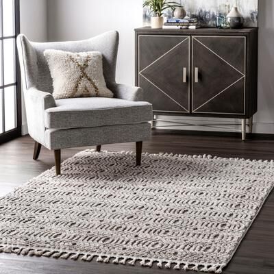 Nuloom Geometric Arielle Soft Trellis Textured Tassel Area Rug