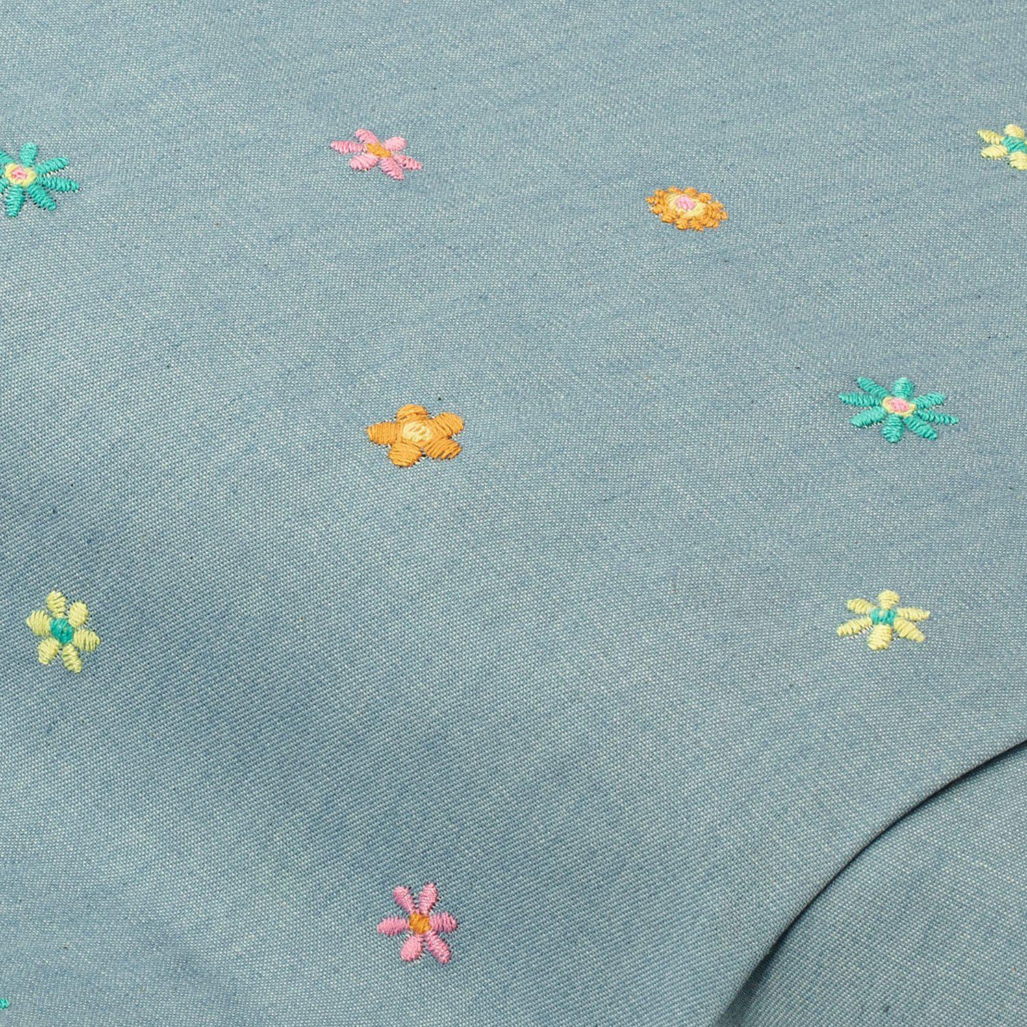Leichter Jeansstoff (Hemdenjeans) "Blume" bestickt, hellblau/bunt
