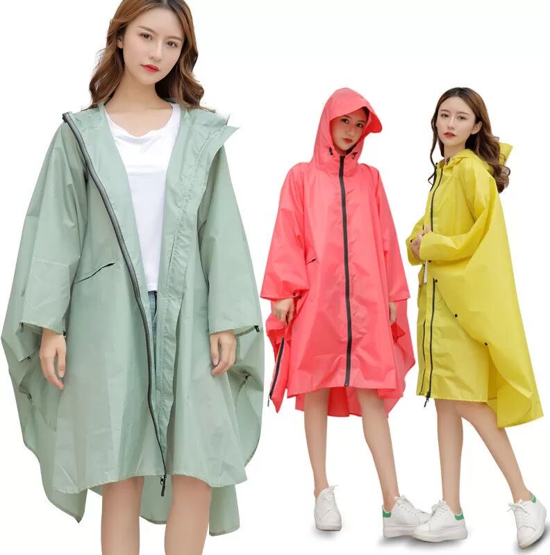 INF Wasserdichter Wanderregenponcho mit Kapuze, leichter Regenmantel für Outdoor-Camping Hellgrün