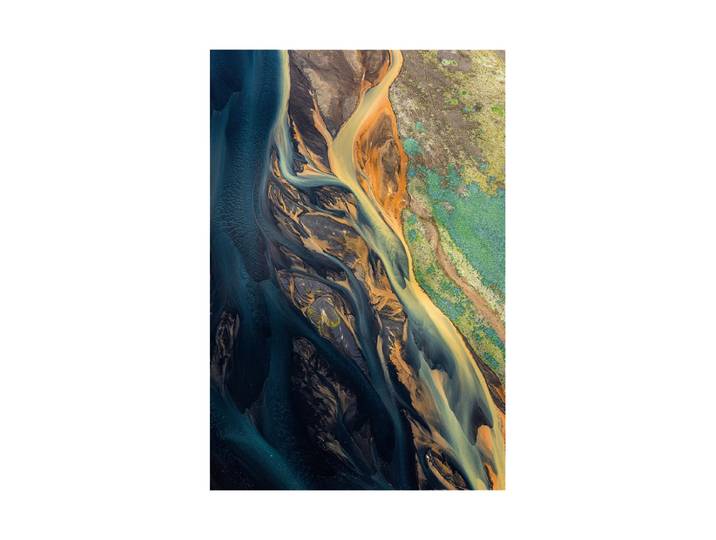 Glasbild „Im Fokus des Satelliten“ 80 x 120 cm Multicolor Crea Collection