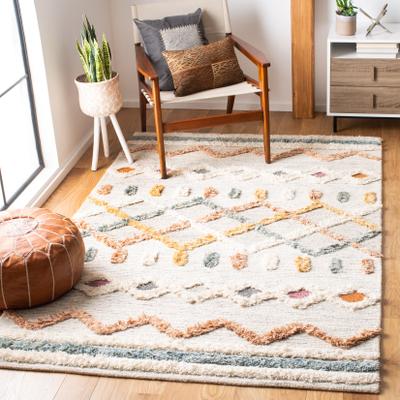 SAFAVIEH Handmade Kenya Itoko Modern Wool Rug