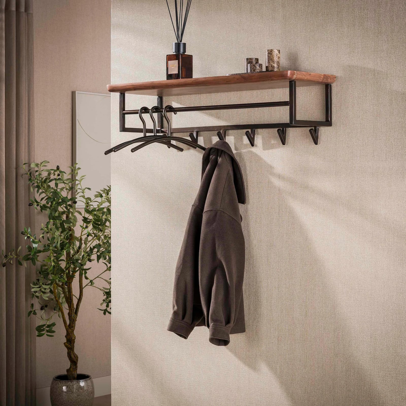 WoonStijl Kapstok Edge Curve met 6 haken, Acacia hout en metaal, Bruin/Brons