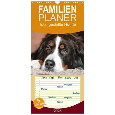 Familienplaner 2026 - Total gechillte Hunde mit 5 Spalten (Wandkalender, 21 x 45 cm) CALVENDO