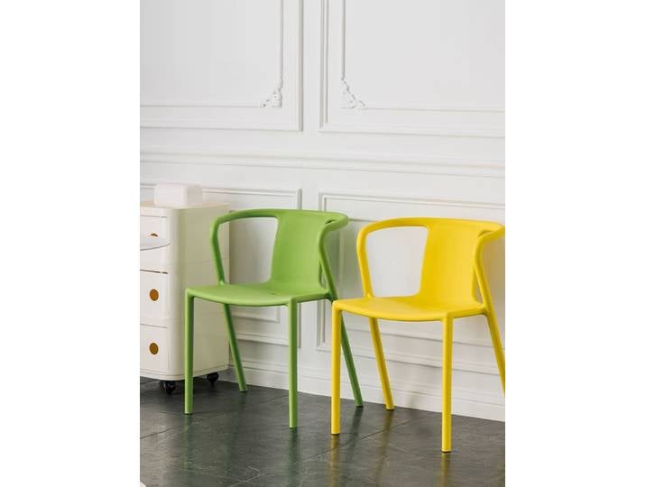 Chaise de salon simple, fauteuil moderne, mobilier de maison, chaise de salle à manger avec dossier et accoudoirs, chaise de loisirs empilable, chaise relaxante