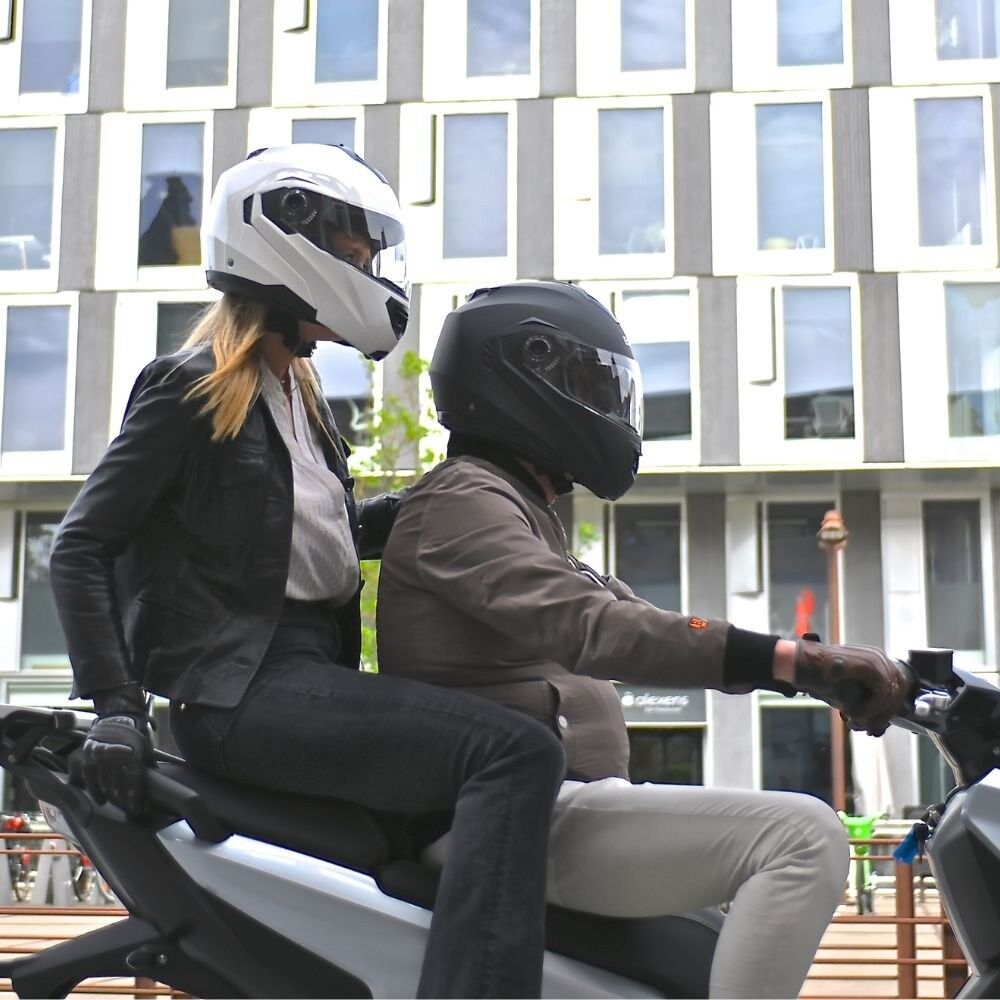EOLE SUBTLEP002 Flip-up helmet