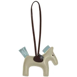 EQuest Taschenanhänger Pferd, Beige - Stilvolles Accessoire für Pferdeliebhaber