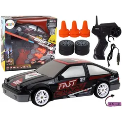 Ferngesteuerter Sportwagen R/C 1:24, schwarze, austauschbare Räder