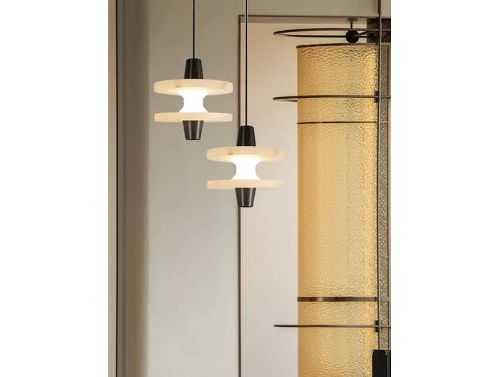 Lampes suspendues série marbre de forme supérieure pour plafond lampes suspendues en albâtre Luminaire LED en laiton salon Lustre Post-moderne