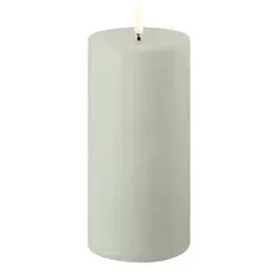Piffany LED Stumpenkerze, Sage Green, 7,8x15cm, glatt