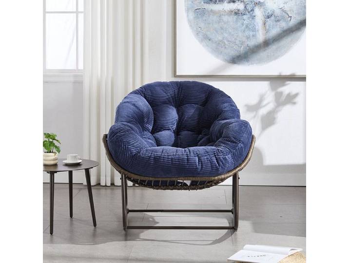 Fauteuil à bascule d'extérieur en rotin rembourré et avec dossier la terrasse idéal pour l'entréeou le jardin bleu marine