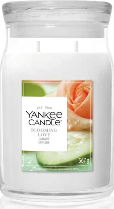 YANKEE CANDLE Signature Blooming Love 567 g
