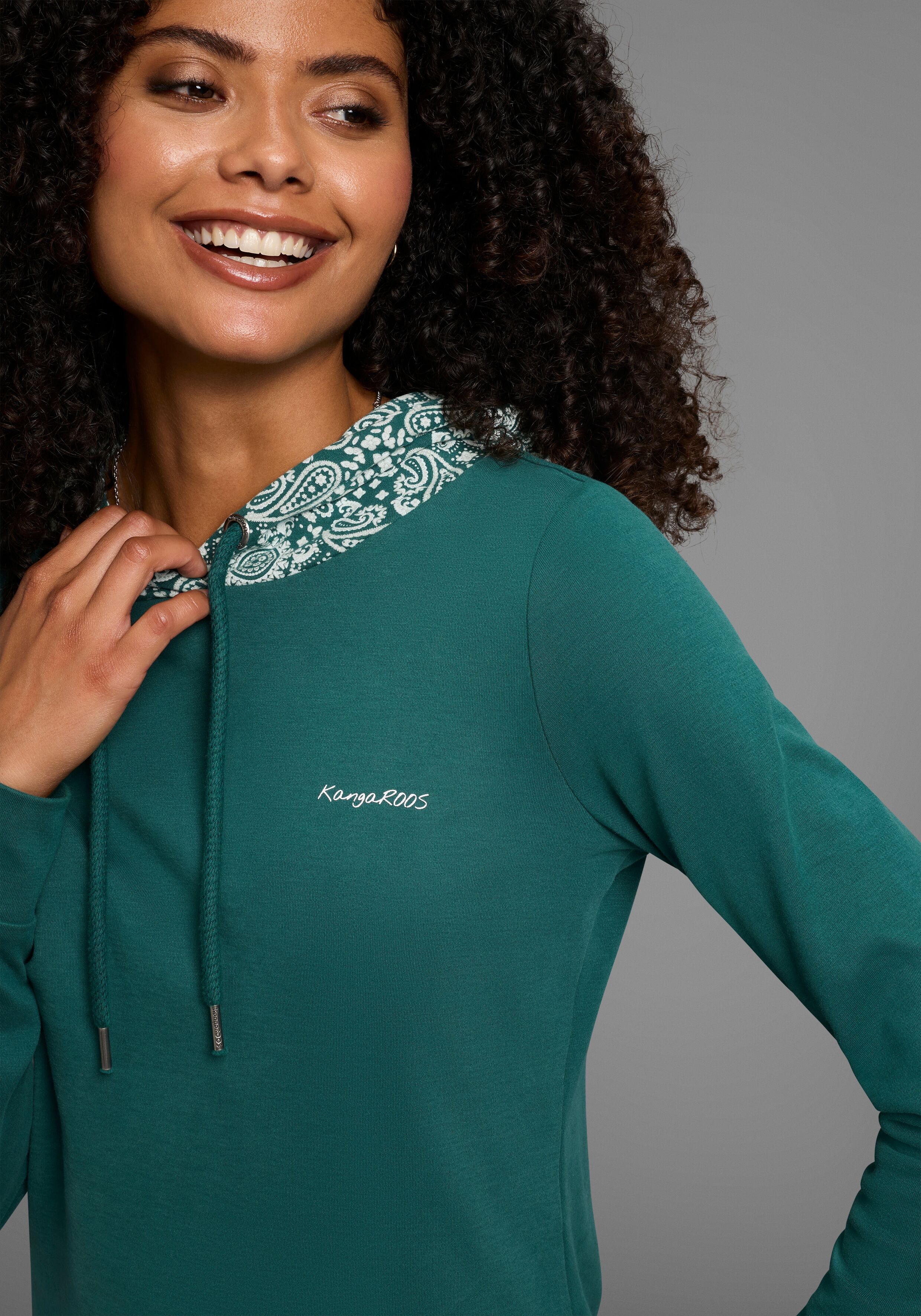 Sweatkleid KANGAROOS, Damen, Gr. 32, N-Gr, Langarm, Interlock, grün (dunkelgrün), Interlock, Obermaterial: 100% Baumwolle, körpernah ca. Mitte Oberschenkel, angesetztes Bündchen, Kleider Sweatkleid, mit Allover-Print Kapuze dunkelgrün 32, N-Gr, Langarm, I