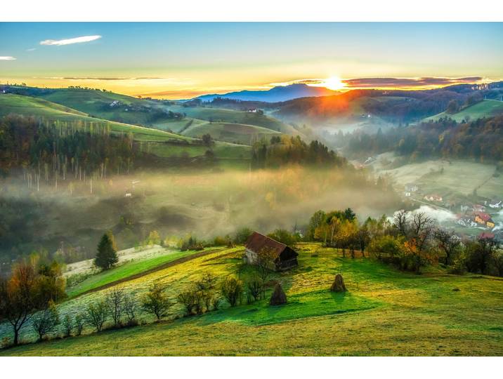 Fototapete PAPERMOON PANORAMA-LANDSCHAFT DORF WIESE NEBEL GEBIRGE SONNE WALD , bunt, B:3m L:2,23m, Vlies, Tapeten, Fototapete