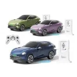 Adar Auto mit Ladestation und Radio-USB-Kabel