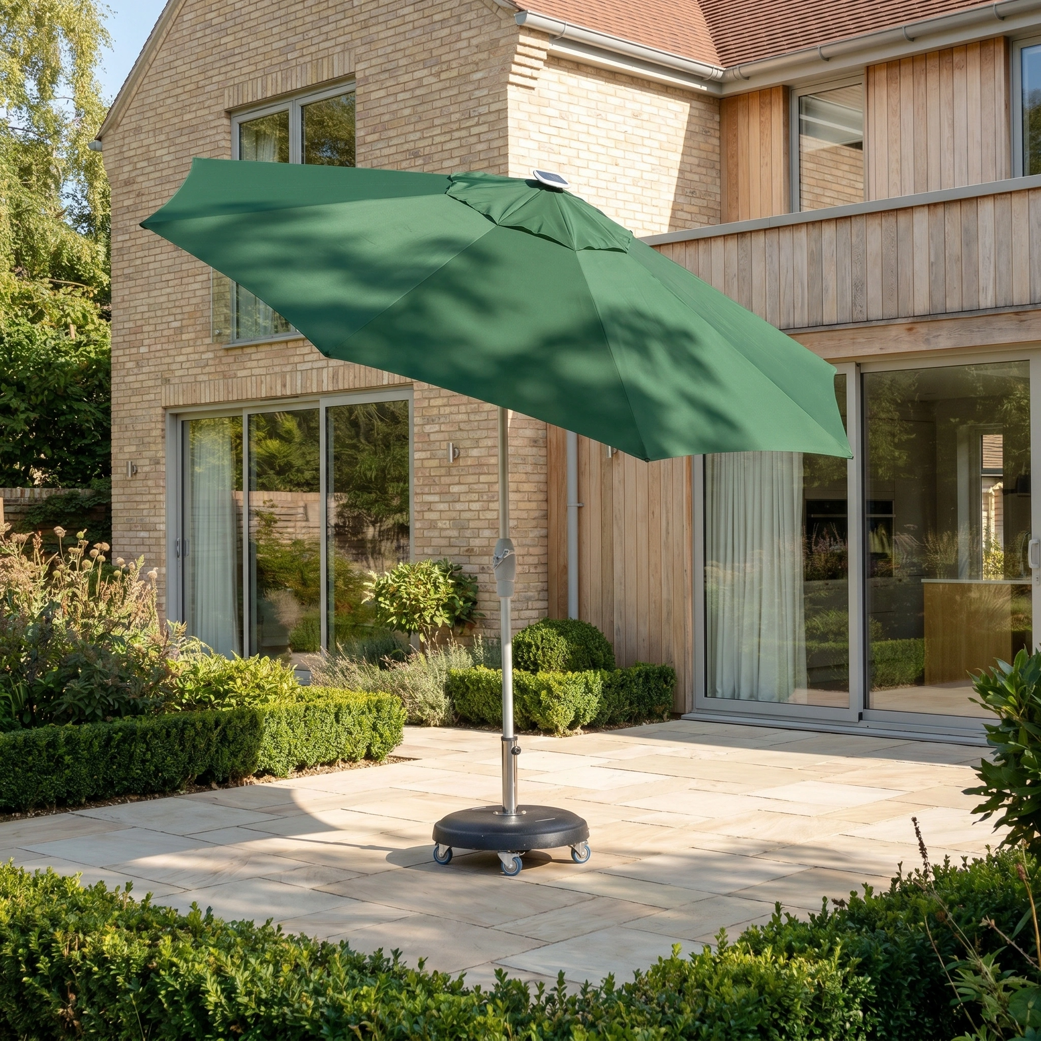 Harbour Lifestyle Zelos 3m Round Parasol with LED Lighting in Green